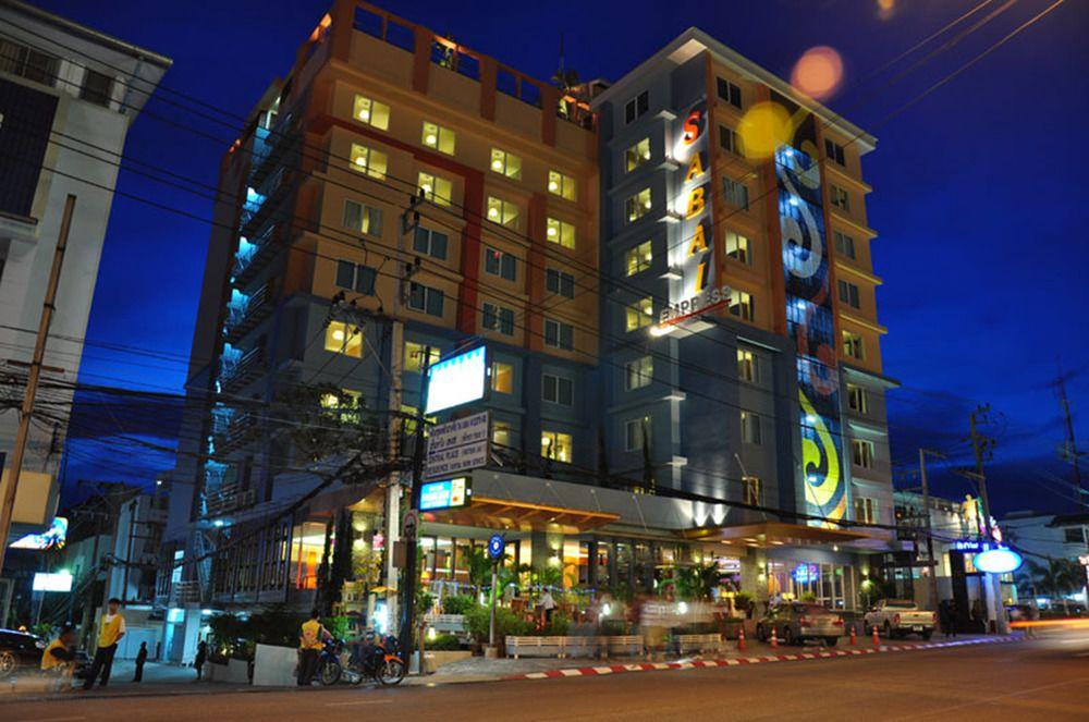 Empress Pattaya Hotel Exterior foto